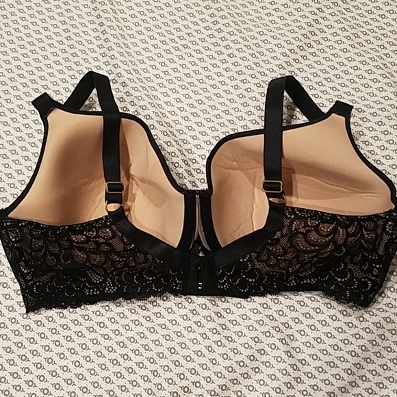 Bezier 36D Bra - Picture 3 of 4